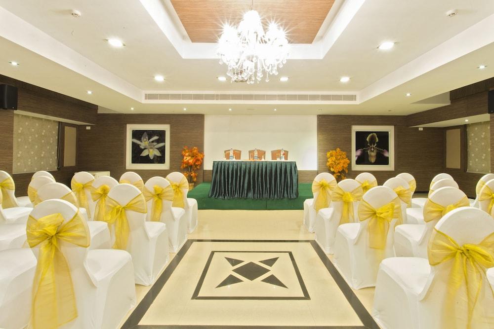 Clinton Park Inn Velankanni Dış mekan fotoğraf